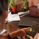 Duolingo reduce plantilla laboral y prioriza la IA